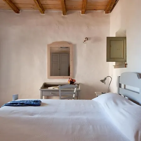 アパートホテル Notos カルダミリ