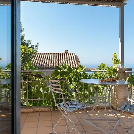 Hotel apartamentowy Notos Kardamyli