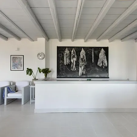 Notos 2* Kardhamili