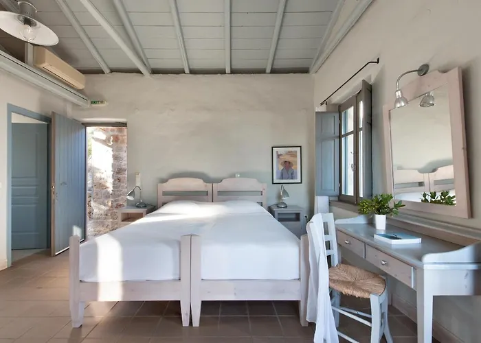 Aparthotel Notos Kardhamili